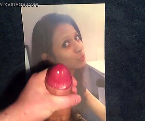 Sperma-Tribut für indische Spermaschlampe Shimpii