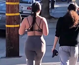 THICK Southeast Asian Beauty in Leggings