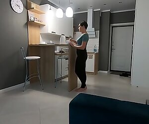 Mom Helps Stepson To Overcome Girlfriend Issues